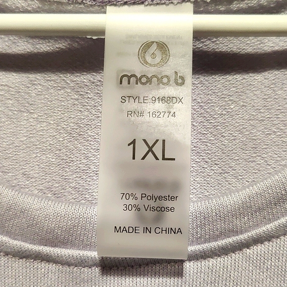 Mono B lavender high slit top - Picture 2 of 3